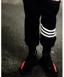 Yeezy 350 V2 Red | スニーカー