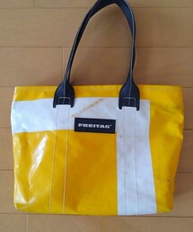 FREITAG | 雨雪対応のトラック幌製(バッグ)