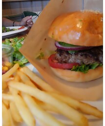 アボカドバーガー🍔 | 濃いグリーンマキシ履いてアボカドバーガー喰らって来ました♡(食器/キッチン)