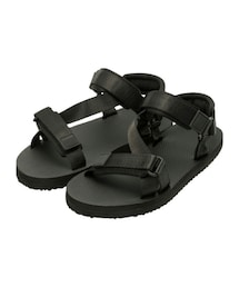 GU | サイズ娘:20cm/1690円、母:M/1990円(サンダル)