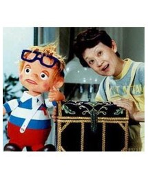 みなさんは覚えてるだろーかシリーズ開始 | 同年代ならわかるよね?若い人ごめん🙏(デニムスカート)