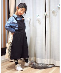 GU | 去年のguのサロペ。ねこは靴紐が好き。(サロペット/オーバーオール)