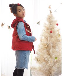 DENIM DUNGAREE | ダッフルで赤のベストでシンサレートという優れもの(ダウンベスト)