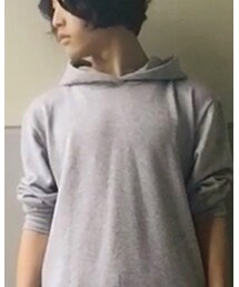 そらる official site | https://sorarustore.com/product/8967(パーカー)