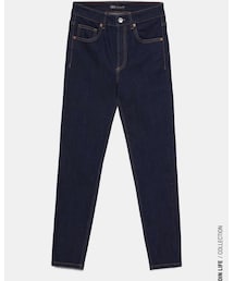 ZARA | ハイライズスキニーデニムパンツ￥2990(デニムパンツ)