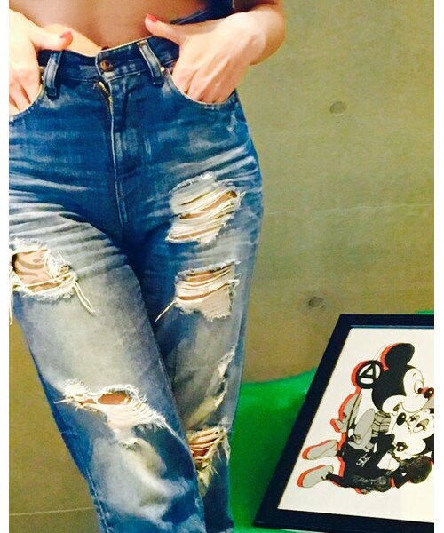 土屋アンナ｜DIESELのデニムパンツを使ったコーディネート - WEAR