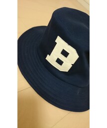 典型的なＢ型の象徴(ニットキャップ/ビーニー)