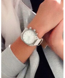 DIESEL | 白でスッキリ 大きめで存在感ありあり(アナログ腕時計)