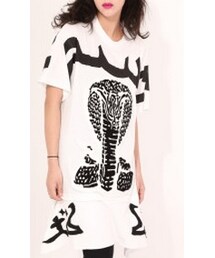 KTZ – BERBER APRON HAMSA EMBROIDERY TOWELING T-SHIRT – WHITE & BLACK(Tシャツ/カットソー)