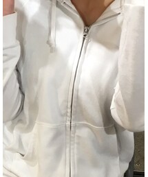 椎名彩花さん | パーカー