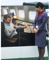 顔ハメ挑戦中…角度の調整はCAさんのアドバイス☝️ | その他