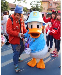 モフモフが気になるドナルド😆 | その他