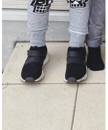 瞬足 | スニーカー