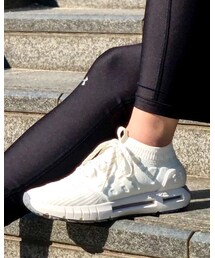 UNDER ARMOUR | スニーカー