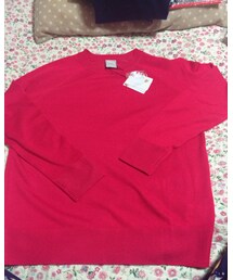 CHILD WOMAN | 赤に近いピンクで発色が綺麗で一目惚れ★アウトレットで80%オフで購入できました（＾_＾）安かったので、色違いでネイビーも購入しました🎶レーヨン100%なので着心地、手触りすごく良いです🎶(ニット/セーター)