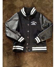 スタジャン(スタジャン)