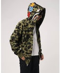 A BATHING APE(アベイシングエイプ)の「トップス(パーカー)」