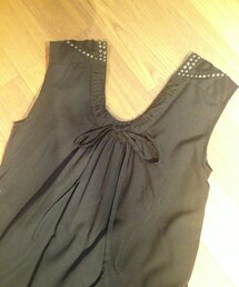 ワンピース
後ろにリボン付き(ワンピース)