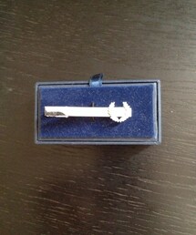 FRED PERRY | fred perry タイピン シルバー
fred perry仙台店 購入
学生時代はよく私服でもネクタイを締めてたから買ったはいいが…あまり、使わないよね…社会人は…(ネクタイピン)