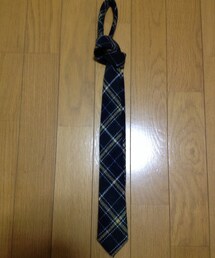 HARE | HARE ナロウタイ
HARE 渋谷店にて購入(ネクタイ)