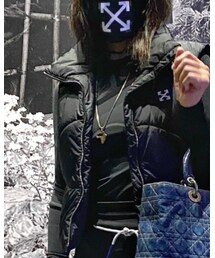 off white | トップス
