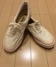 スニーカー