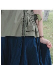 initial | トップス