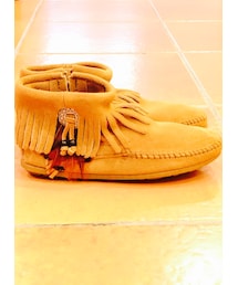 Minnetonka | CONCHO/FEATHER SIDE ZIP BOOT(ブーツ)