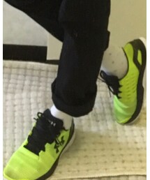 UNDER ARMOUR | スニーカー