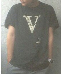 VAIOUS | VAIOUS- VプリントTシャツ(Tシャツ/カットソー)
