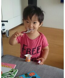 息子くん(朝飯後はヨーグルトで〆) | その他