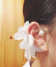 . | お花のイヤーカフ(イヤリング)