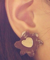 ハンドメイドアクセサリー | ハンドメイドのピアスです！バレンタインデーに作ったので、チョコとハートをイメージ🍫❤️(ピアス（片耳用）)