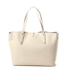 レザーbag:写真とはちょっと形が違いますが、、、
どこかのbag屋さんで購入¥9000
(トートバッグ)