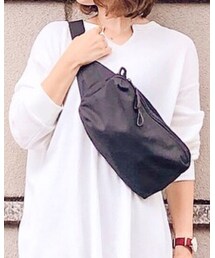 UNIQLO | ボディバッグ/ウエストポーチ