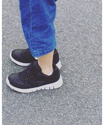 瞬足 | スニーカー