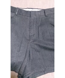 不明 | これは古着のﾘﾒｲｸです。
太めのｽｰﾂを切ってｼｮｰﾄﾊﾟﾝﾂ風にした物です。(その他パンツ)