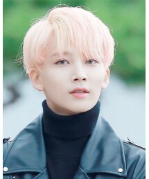 ピンクヘアもカラコンもこんなに似合うのはやっぱりジョンハンさんが天使やからや💖💙 | その他