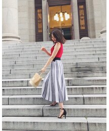 Mila Owen | 別ショット(スカート)