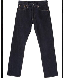 Green　Parks | 【Levi's】501 ストクラセレクト商品。リーバイスの定番アイテムとして長く愛用されてきた501モデル。 すっきりとしたストレートシルエットは、どんなアイテムにも合わせやすく、トレンドに左右されないのもうれしいポイントです。 ロウデニムは穿きこむほどに身体に馴染み、自分らしく育てていくのも楽しみの一つです。 (デニムパンツ)
