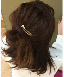 ヘアアレンジver. | 簡単ハーフアップ ルーズお団子 本日は外はね♩(ヘアアクセサリー)