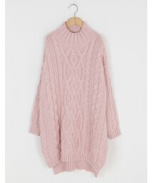 ケーブル編みタートルネックロングニットトップス(ニット/セーター)