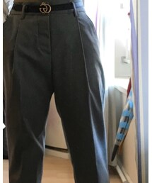 initial | チノパンツ