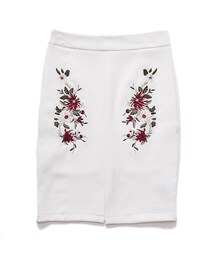 ellerie | 花柄刺繍フロントスリットボックススカート(スカート)