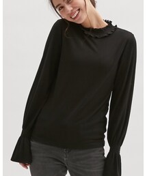 GU | フリルネックＴ（長袖）ＲＯ(Tシャツ/カットソー)