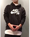 NIKE SB(ナイキエスビー)の「トップス(パーカー)」