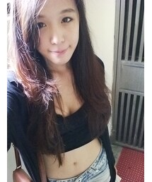 H&M | 改造黑色短版背心(タンクトップ)