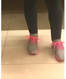 UNDER ARMOUR | スニーカー