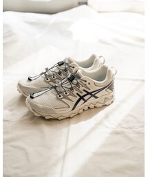 ASICS × 化学製品 | スニーカー