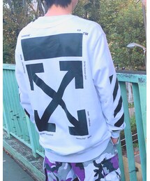 off white | トップス